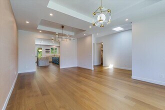 1210 Larnel Pl in Los Altos, CA - Building Photo - Building Photo
