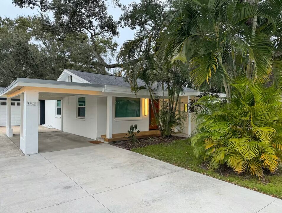 3521 W Paul Ave in Tampa, FL - Building Photo