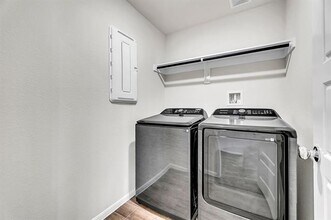1305 Porizek Pl in Denton, TX - Building Photo - Building Photo