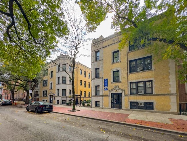 property at 434 W Belden Ave