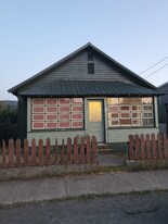 716 E 1st St in Cle Elum, WA - Building Photo