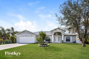 120 SE 46th St in Cape Coral, FL - Building Photo