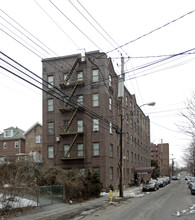 Vireo Gardens in Bronx, NY - Foto de edificio - Building Photo