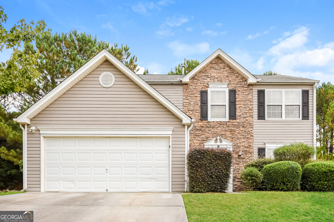 1639 Begonia Terrace in Lawrenceville, GA - Building Photo