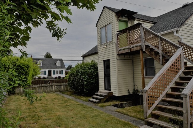 property at 1901 N Washington St