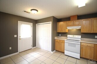 7161 Pine Blossom Rd in Milton, FL - Foto de edificio - Building Photo