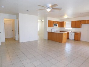 4492 S Agave Ave in Yuma, AZ - Foto de edificio - Building Photo