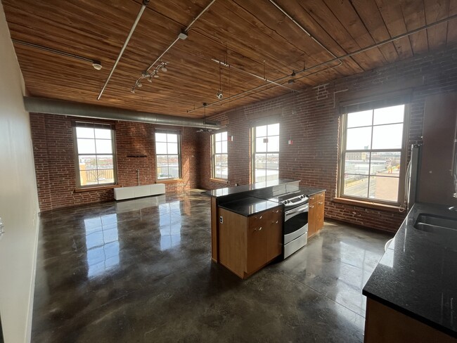 721 N 17th St, Unit Loft in St. Louis, MO - Foto de edificio - Building Photo