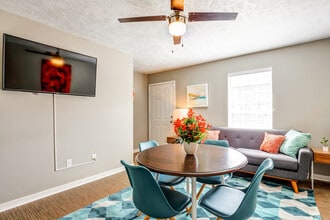 The Block Townhomes in Starkville, MS - Building Photo - Building Photo