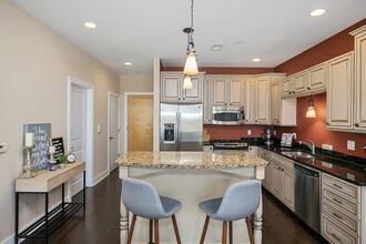 430 Union Ave NE, Unit Park Row Unit #212 in Grand Rapids, MI - Building Photo - Building Photo