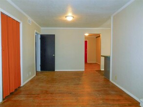 1716 Carlton St in Denton, TX - Building Photo - Building Photo