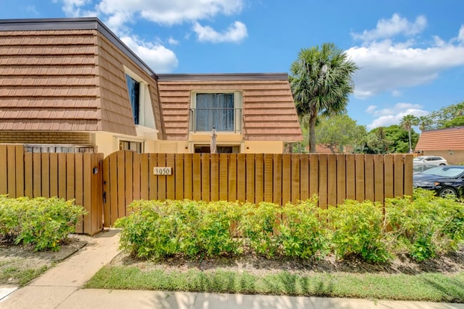 3050 30th Ct in Jupiter, FL - Building Photo - Building Photo