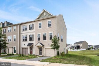 113 Fading Star Ct in Stephenson, VA - Building Photo - Building Photo