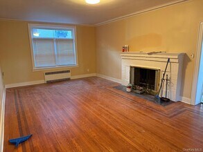 80-56 Grenfell St in Queens, NY - Building Photo - Building Photo