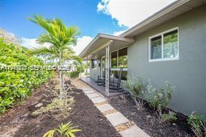 1532 NE 39th St in Oakland Park, FL - Building Photo - Building Photo