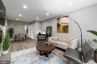 42 Varnum St NE in Washington, DC - Building Photo - Building Photo