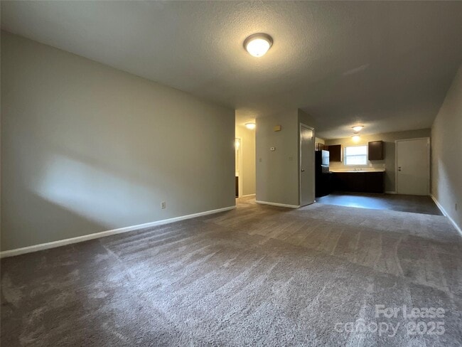 201 Arthur Dr in Thomasville, NC - Building Photo - Building Photo