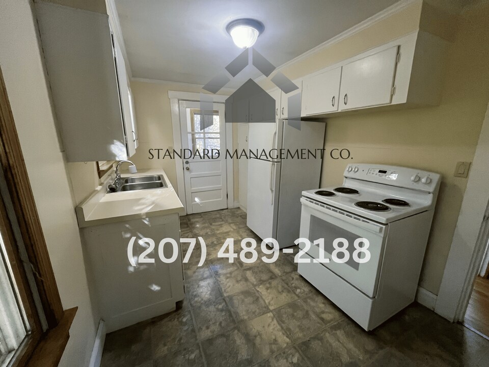 4 Pierce St in Gardiner, ME - Building Photo