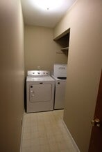 1405 S Oak St in Bloomington, IL - Building Photo - Building Photo