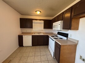 2705 108th St in Lubbock, TX - Building Photo - Building Photo