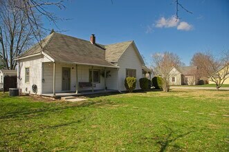 1387 Central Ave in Noblesville, IN - Foto de edificio - Building Photo
