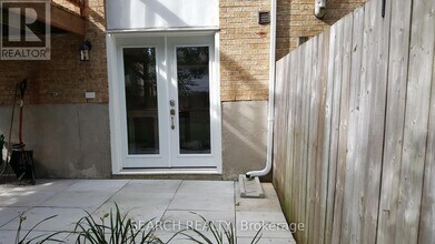 70 Chaucer Crescent in Barrie, ON - Building Photo - Building Photo