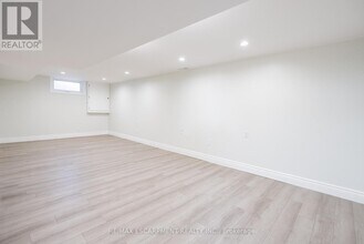20 Glendale Rd in Brantford, ON - Building Photo - Building Photo