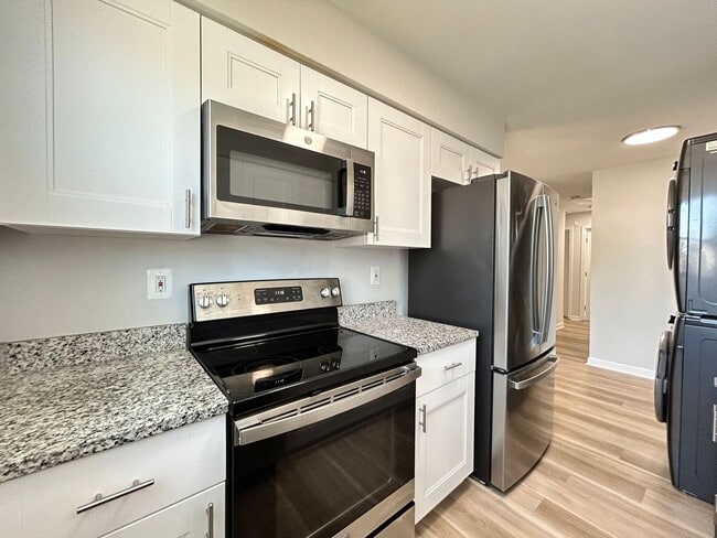 5541 Lynbrook Landing in Virginia Beach, VA - Foto de edificio - Building Photo