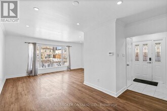 11 Cathcart Crescent in Brampton, ON - Building Photo - Building Photo