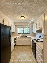 226 Wright St in Lakewood, CO - Building Photo - Building Photo