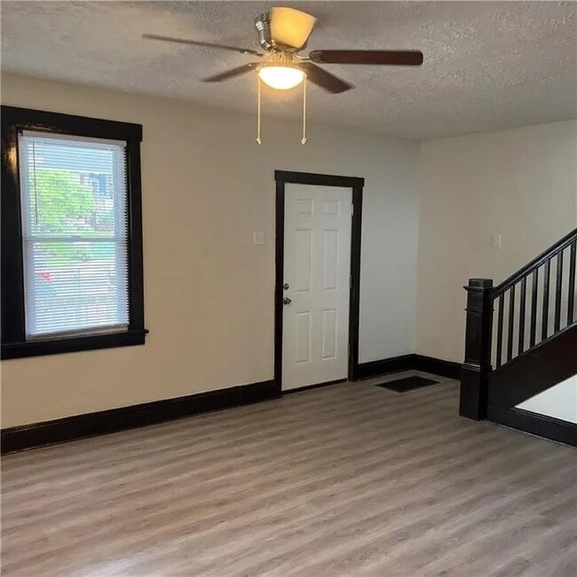 804 Romine Ave in McKeesport, PA - Foto de edificio - Building Photo