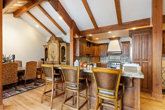 10259 Grayboulder Ct in Sandy, UT - Building Photo - Building Photo