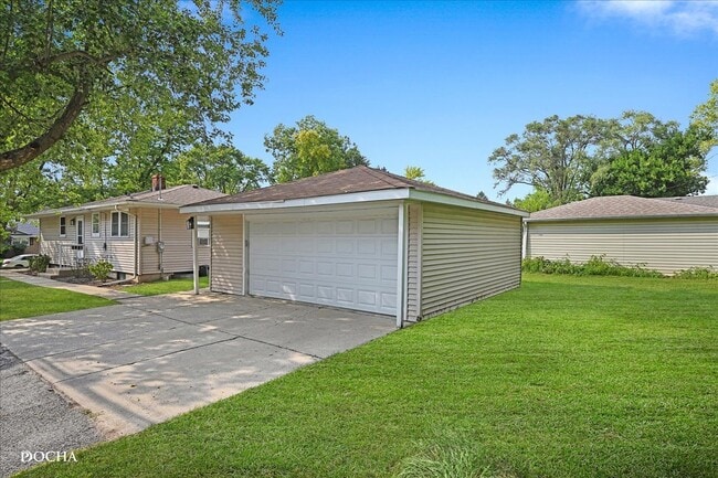 1 Stone Ave in North Aurora, IL - Building Photo - Building Photo