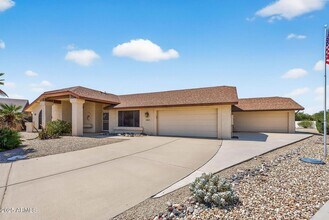 13511 W Gemstone Dr in Sun City West, AZ - Building Photo - Building Photo