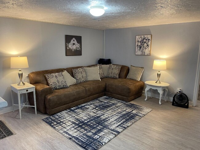 2201 W State St in Boise, ID - Foto de edificio - Building Photo