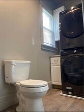 17 Glen Ave, Unit 2R in Amsterdam, NY - Building Photo - Building Photo