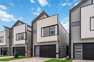108 W 44th St in Houston, TX - Building Photo - Building Photo