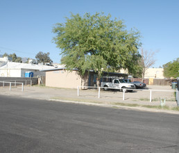 3550 N Geronimo in Tucson, AZ - Building Photo - Building Photo