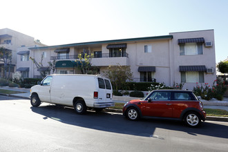 Colbath Apartments in Sherman Oaks, CA - Building Photo - Building Photo