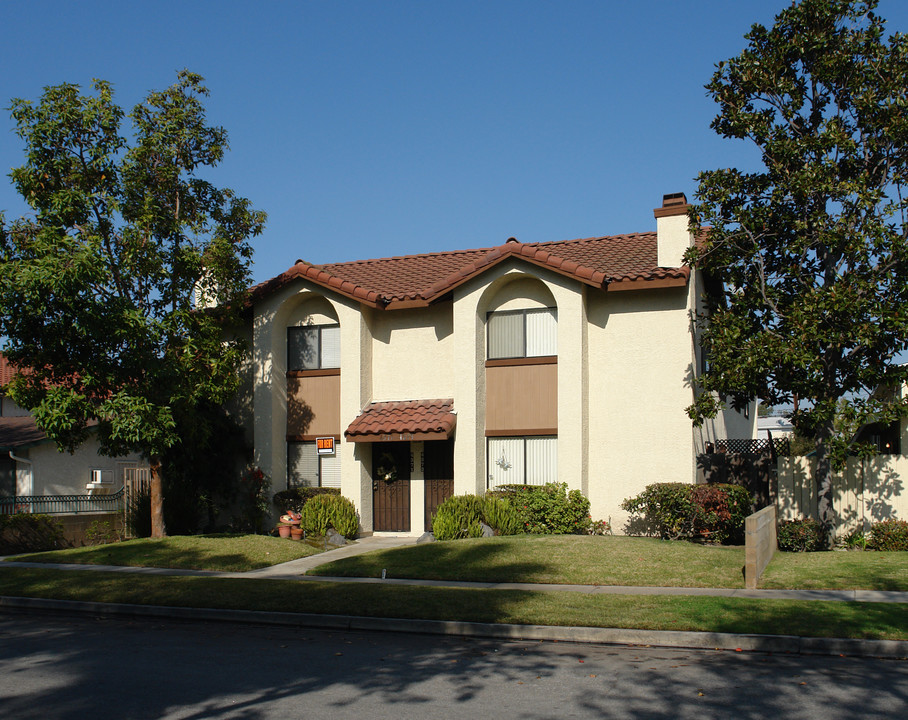 4371-4379 Howard Ave in Los Alamitos, CA - Foto de edificio