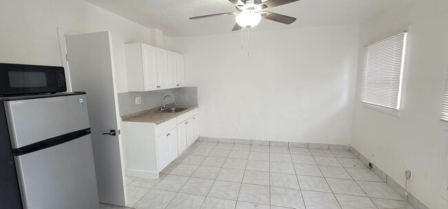 403 N 19th Ave in Hollywood, FL - Building Photo - Building Photo