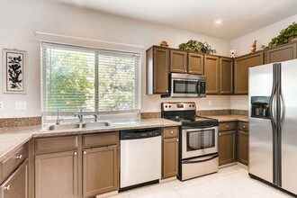 5555 E Briarwood Ave in Centennial, CO - Building Photo - Building Photo
