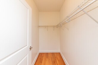 6217 S Kimbark Ave, Unit GN in Chicago, IL - Building Photo - Building Photo