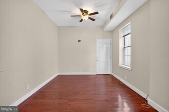 112 E Allen St in Philadelphia, PA - Building Photo - Building Photo