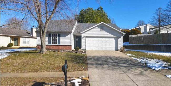 property at 1583 W Edinburgh Bend