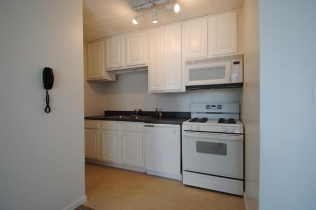 property at 1750 N Marywood Ave