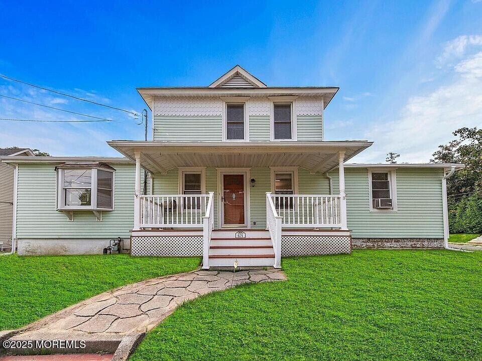 674 Morford Ave in Long Branch, NJ - Building Photo
