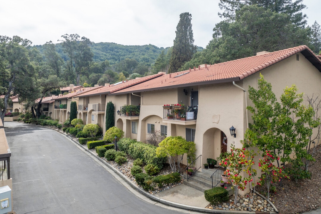 Rancho De Los Gatos in Los Gatos, CA - Building Photo