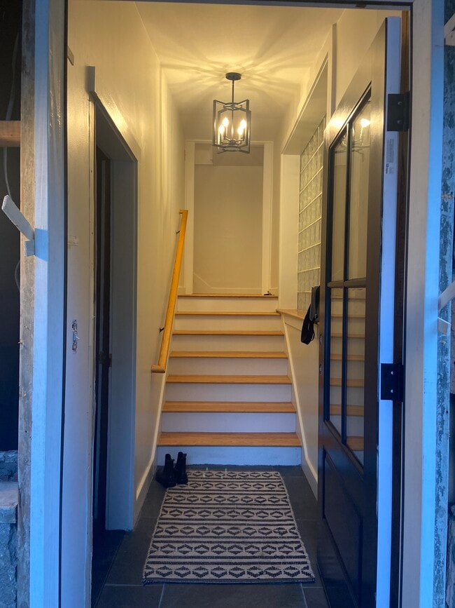 206A Atlantic Ave, Unit 2