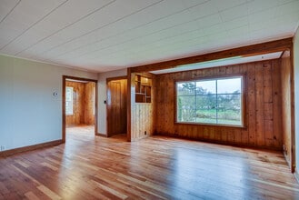 733 Eggerman Rd in Coupeville, WA - Building Photo - Building Photo